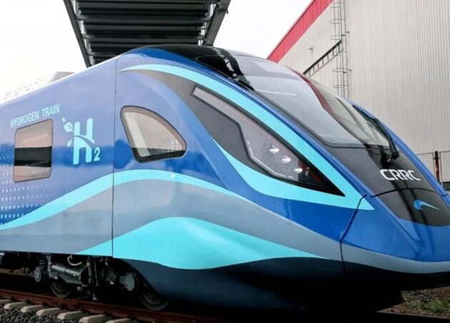 China’s first hydrogen-powered city train conducts high-speed tests