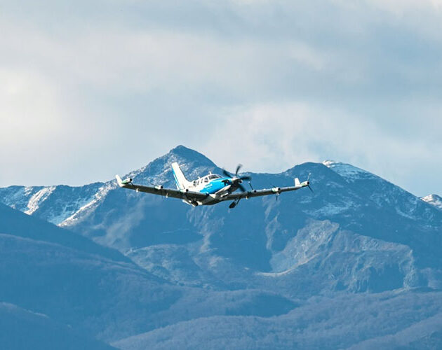 Succès pour le premier vol d’essai de l’avion hybride électrique EcoPulse