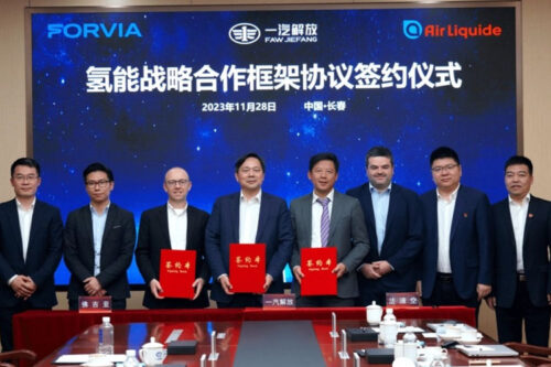 Forvia joins forces with FAW Jiefang and Air Liquide to accelerate liquid hydrogen for heavy mobility