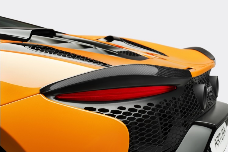 New McLaren Artura Spider: supercar feature roof